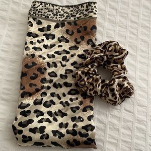 Scrunchie & scarf set